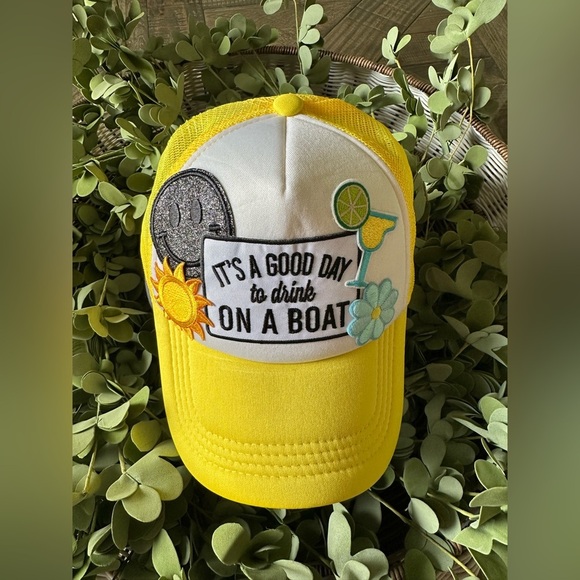 ☀️Lake Life Yellow Boating Summer Adjustable Mesh Trucker Patch Hat☀️ - Picture 1 of 2